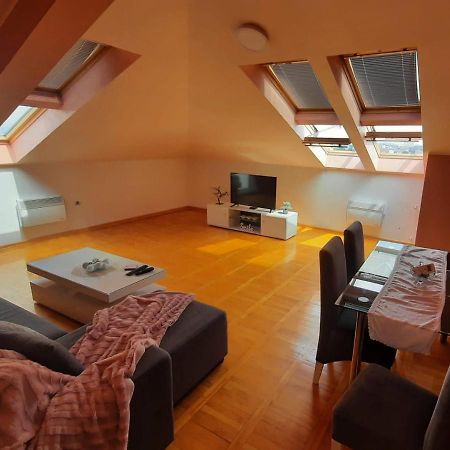Loft Apartman Jagodina Luaran gambar
